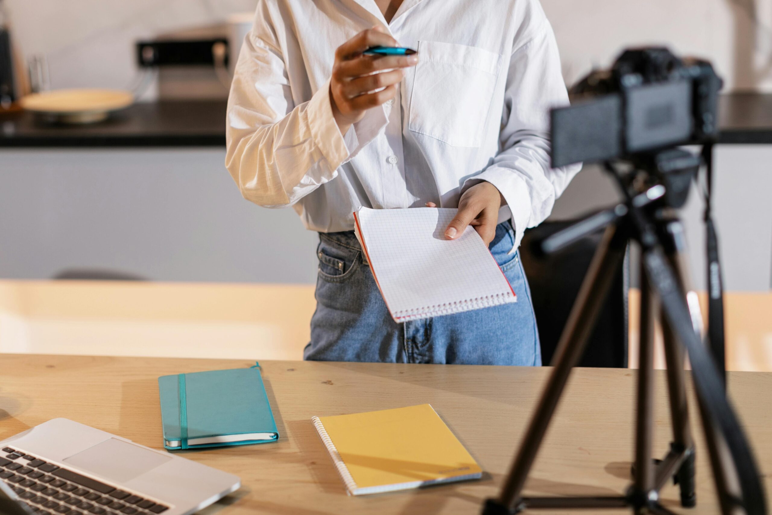 Como Criar Conteúdo que Converte: Estratégias para Atrair e Reter Clientes