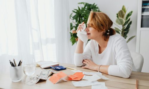Erros Financeiros que Você Deve Evitar: Guia Completo para Sair do Ciclo das Dívidas e Prosperar